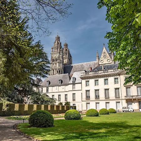 Le Balzac / Colbert - Bord De Loire Tours