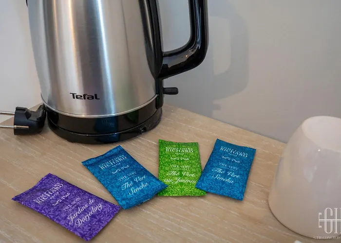 Le Balzac / Colbert - Bord De Loire