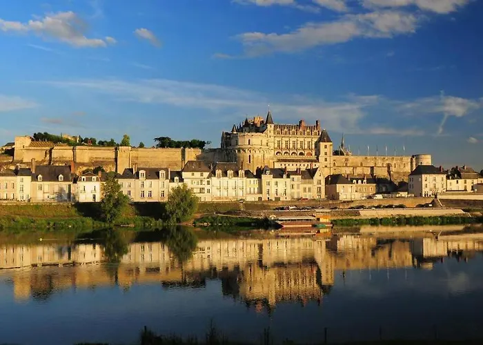 Le Balzac / Colbert - Bord De Loire *